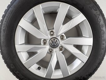 Volkswagen Passat - Originání 16" alu kola - Zimní pneu - 5