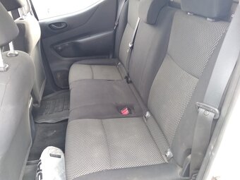 NISSAN NAVARA 2.3 dCi 120kW ČR,SERVISKA,MANUÁL,4X4 - 5