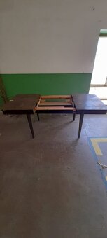 starý stůl s dřevěným mechanizmem - 5