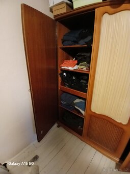 Starožitná skříň - 5