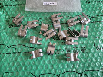 spona uchycení zadní zástěrky Škoda Felicia Pick Up 6U782184 - 5