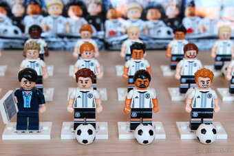 LEGO 71014 sběratelské minifigurky DFB - kompletní sada - 5