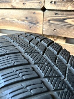 ZIMNÍ - Volvo XC40 - orig. ALU 5x108 R18 - 5