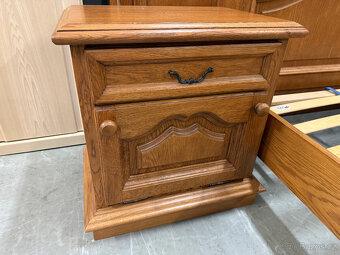 Rustikální dubová ložnice - 5