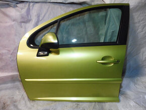 Prodám všechny dveře na PEUGEOT 207 , rv: 2007 - 5