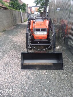 malotraktor Kubota GL 220 s nakladačem servo - 5