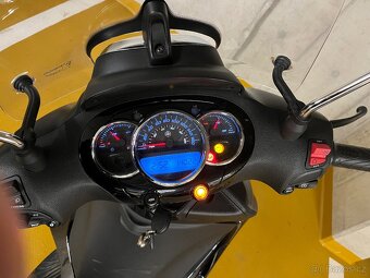Piaggio Beverly 300 - 5