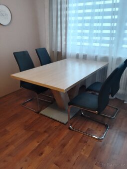 Jídelní stůl 160/90  4 židle - 5