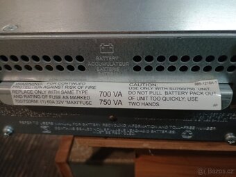 UPS 700 VA - 5