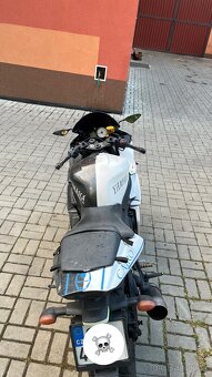 Yamaha R6 - 5