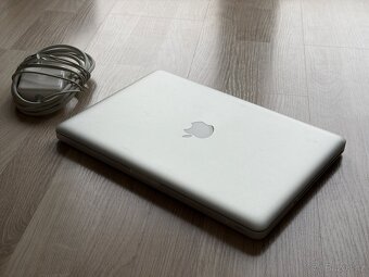 Apple Macbook Pro 13¨ / i5 / 4GB / SSD + HDD - TOP - 5