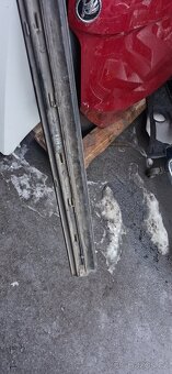 Spodni lista dveri Audi A4 B7 8E sline - 5