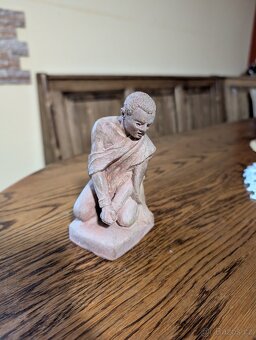 Hliněná soška - 5