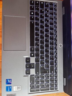 Lenovo LOQ 15 — herní/pracovní notebook - 5