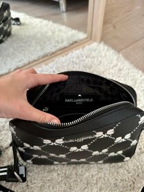 ČERNÁ CROSSBODY KABELKA KARL LAGERFELD - 5