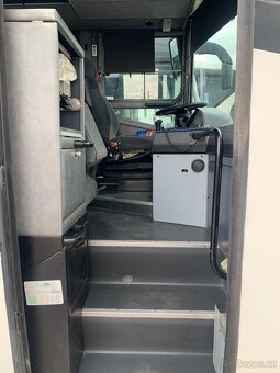 2002 KAROSA LC 956 - 5