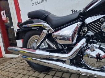 Suzuki VZ 800 Marauder - 5