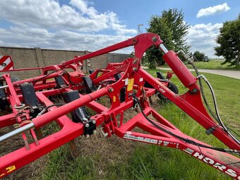 Horsch Terrano 5 FX - 5