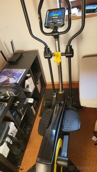 Prodam elipticky trenazer HouseFit Motio 80 - 5