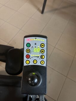 Elektrický invalidní vozík - 5