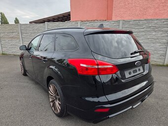 FORD FOCUS ST LINE ECOBOOST KOMBI 2018 - 5