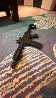 dvě hračky pistole s přibližně 170 000 náboji - 5