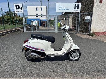 Skútr Vespa Sprint 50 4T - 5