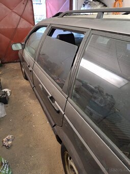 VW Passat B3 Variant 1.8i - 5