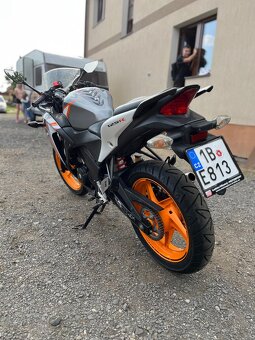 Honda cbr 125r 2013 - 5