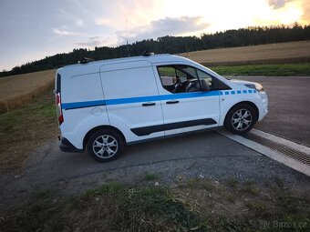 Ford Transit Connect L1H1, výhřev okna, velká navigace sync3 - 5