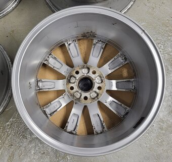 Originál 17" VW London 5x112 Passat B8 - 5