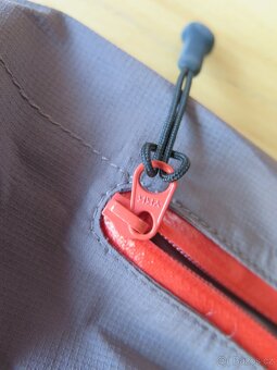 bunda orig. goretex s kapucí zn. Berghaus, vel. S,nepoškozen - 5