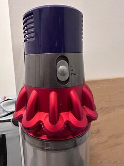 Dyson v10 motorhead - 5
