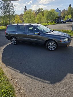 Volvo V70 2,4 D5 manuál - 5