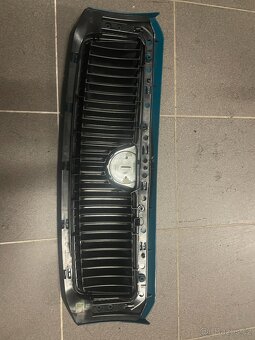Predám originál prednú masku na Škoda Fabia 1 v zelene - 5