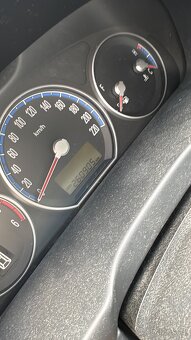 Hyundai Santa Fe 2.2 CRDi 4x4 (114 kW) - 5