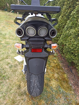 Suzuki GSR 600 R.V.2008 - 5