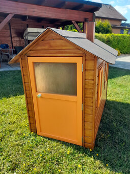 Dřevěný domek pro děti - 5