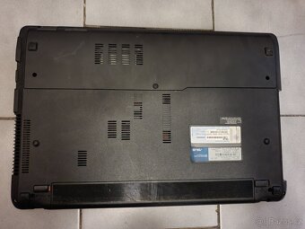 Tělo Asus X54H. - 5