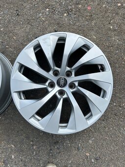 Audi A7 R18 originál alu kola - 5