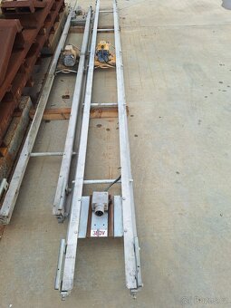 Dvojitá vibrační lišta na beton - 5