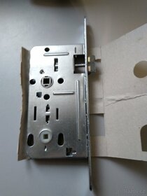 Zadlabací WC zámek - FAB 190/140, levý - 5