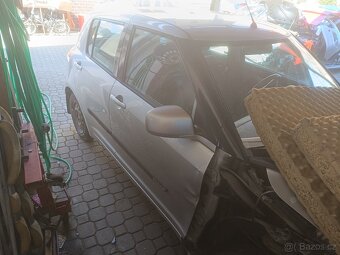 Suzuki swift 1.3 - 5