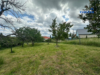 Prodej stavebního pozemku Újezdec - 5