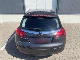 Opel Insignia 2,0 CDTI Sports Tourer S/S (2010) - 5