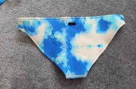 Nové neoprenové plavky Triangl - 5
