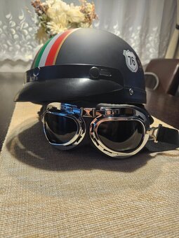 Stylová nová moto přilba - 5