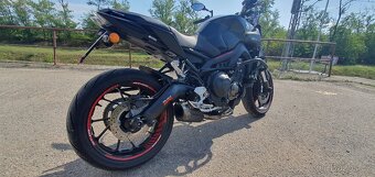 Yamaha MT 09 - 5