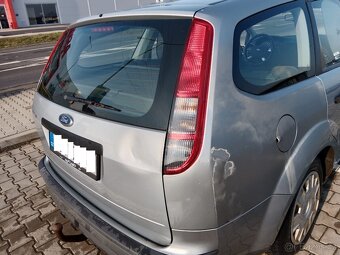 FORD FOKUS ,  KOMBI 1,6 benzin 74 kw - 5