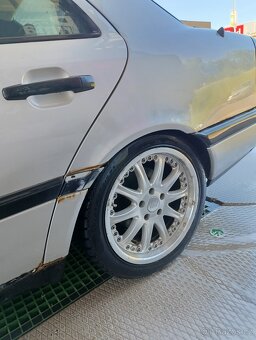 W202 250 td - 5
